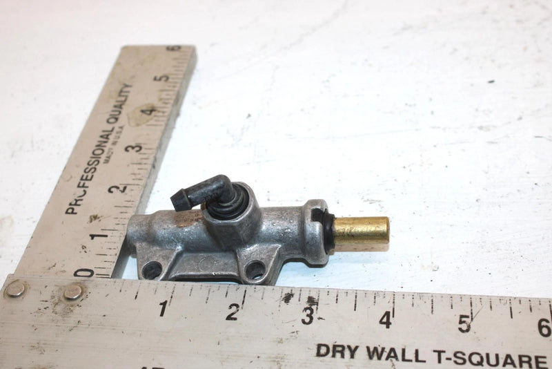 2001 Polaris Magnum 500 Oem Rear Brake Master Cylinder 1910311 1910791 AP157