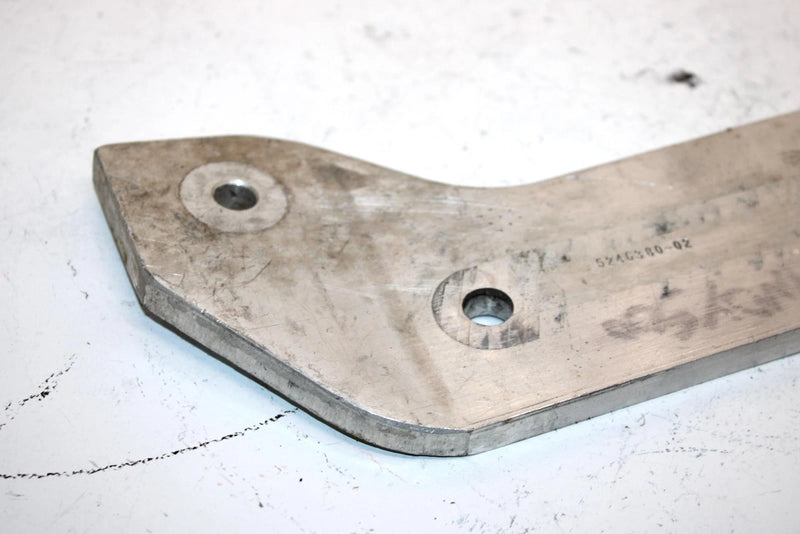 06 Polaris Indy 500 Oem Right Motor Mount Plate 5246380 SP1