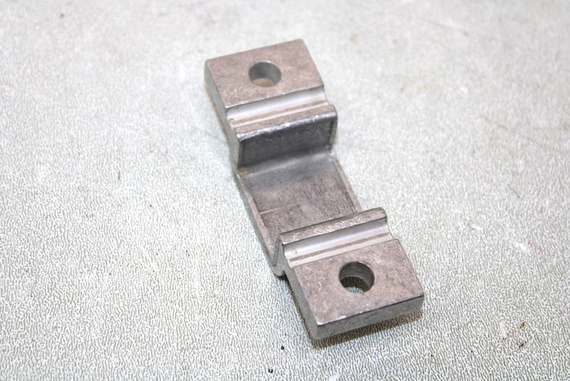 2009 Honda Trx680fga Oem Sway Bar Bushing Support 52308-HN8-000 AH23