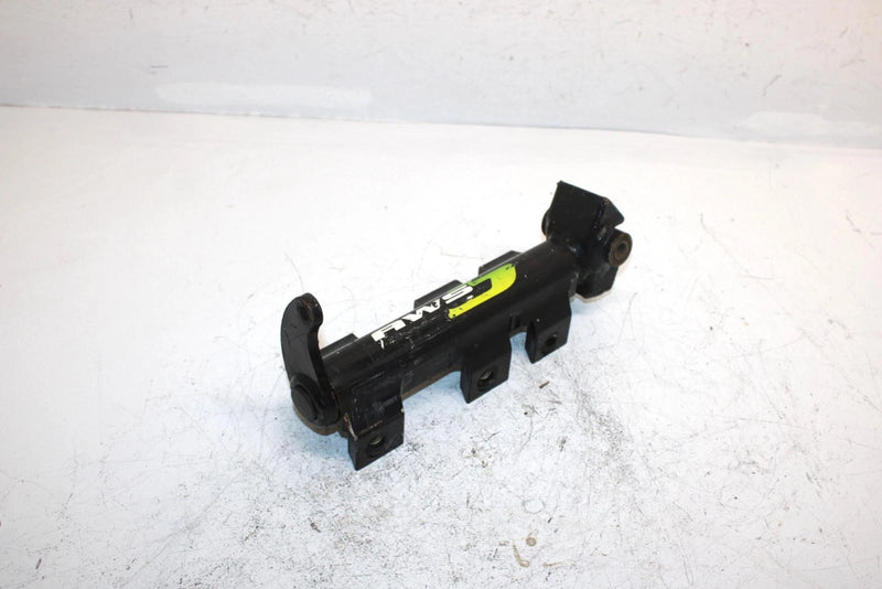02 Arctic Cat Z 570 Oem Right Steering Knuckle 0703-648 SA176