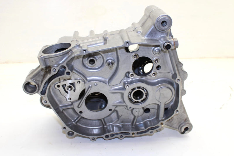 89 Suzuki Quadrunner 160 LT160E 2x4 OEM Crankcase 11301-35861 AS16