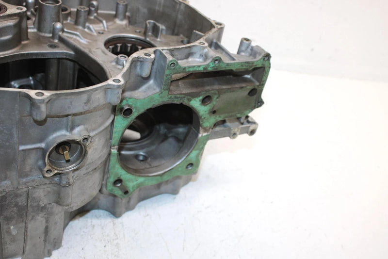 2004 Honda Fourtrax Foreman Rubicon Oem Crankcase 11100-HN2-000 AH5