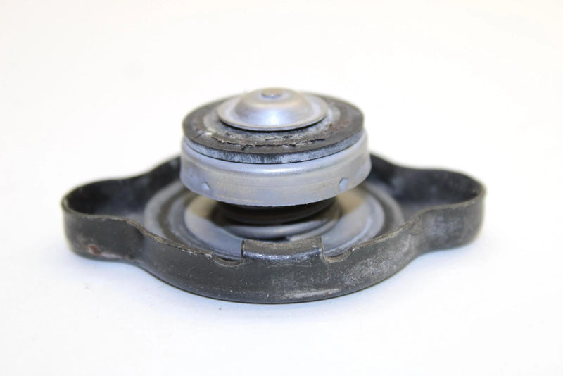 2002 Yamaha Sx Viper Oem Engine Radiator Cap 4FL-12462-00-00 Q2573