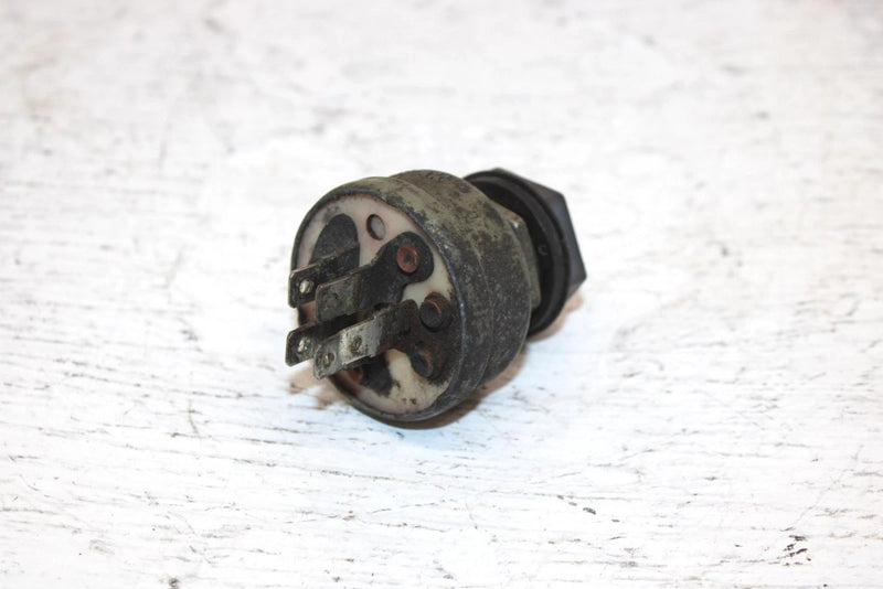 1999 Polaris 500 Xc Oem Ignition Key Switch 2205055 SP28