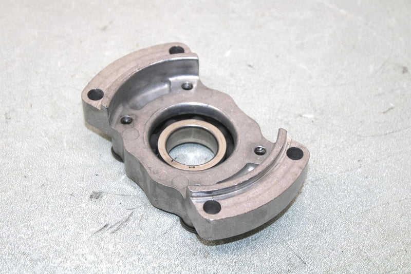 2000 Yamaha  Grizzly Oem Center Drive Bearing Housing 4WV-17521-01-00 AY35