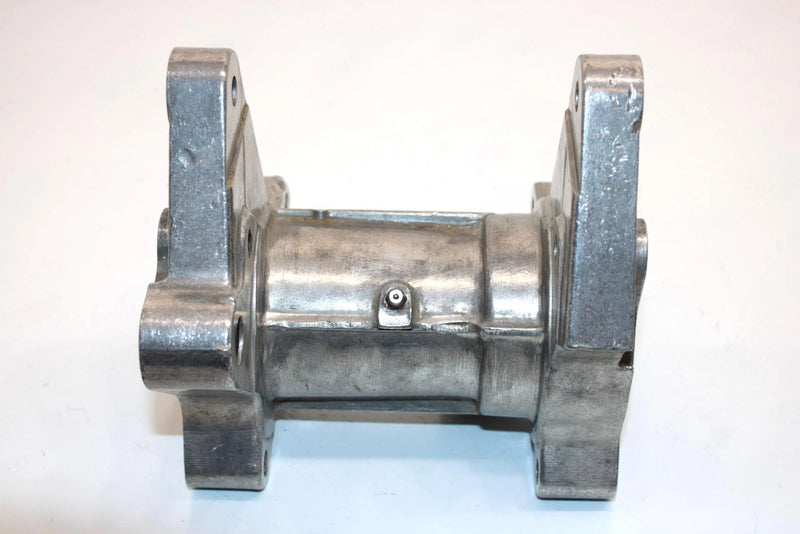 85 Suzuki Quadrunner 250 Lt250ef  Oem Rear Axle Housing 64720-24501 AS14
