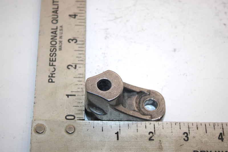 02 Arctic Cat Zr 600 Efi Oem Idler Wheel Mount 1604-612 Q3620