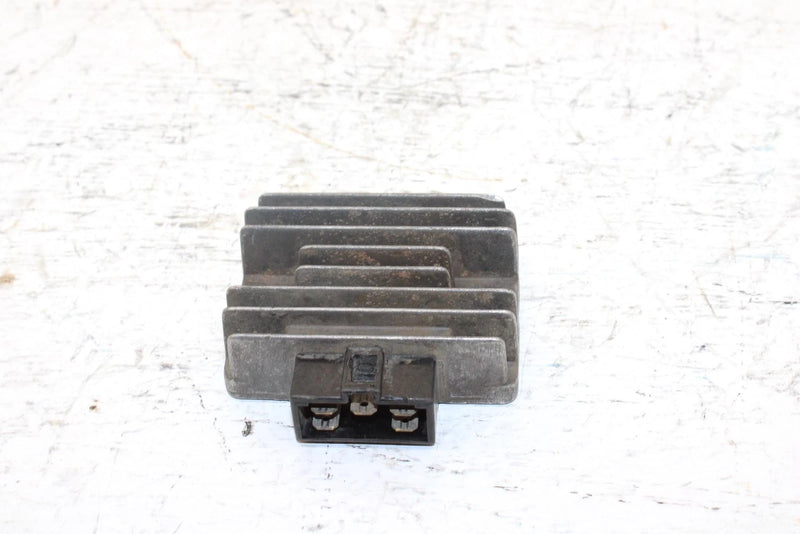 1992 Kawasaki Bayou 220 Oem Voltage Regulator 21066-1052 AK35