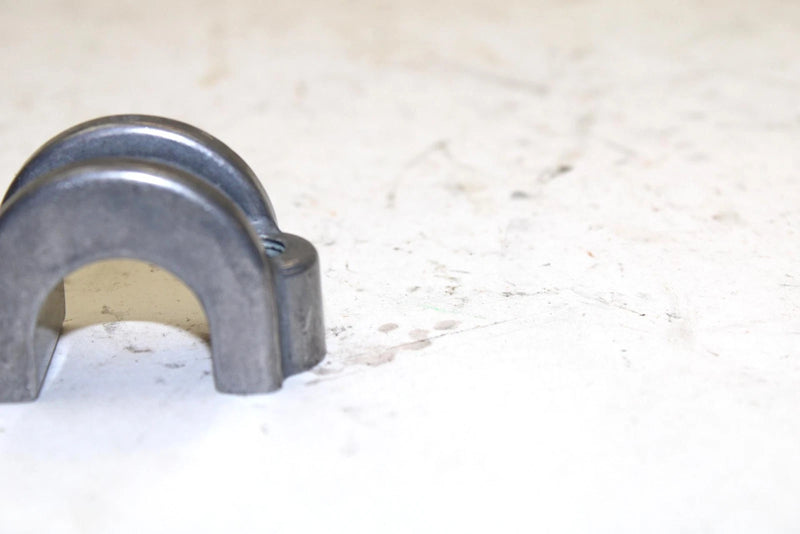 1990 Kawasaki Jet Ski 650 Sx Oem Handlebar Clamp 92037-503 Q1784