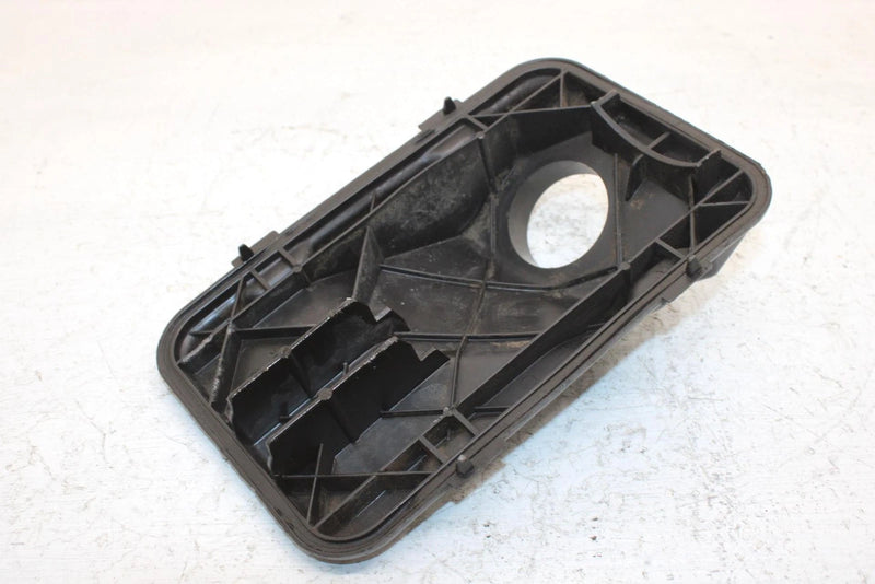 2004 Yamaha  Bruin 350 Oem Airbox Lid Cover 5UH-E4412-00-00 AY24