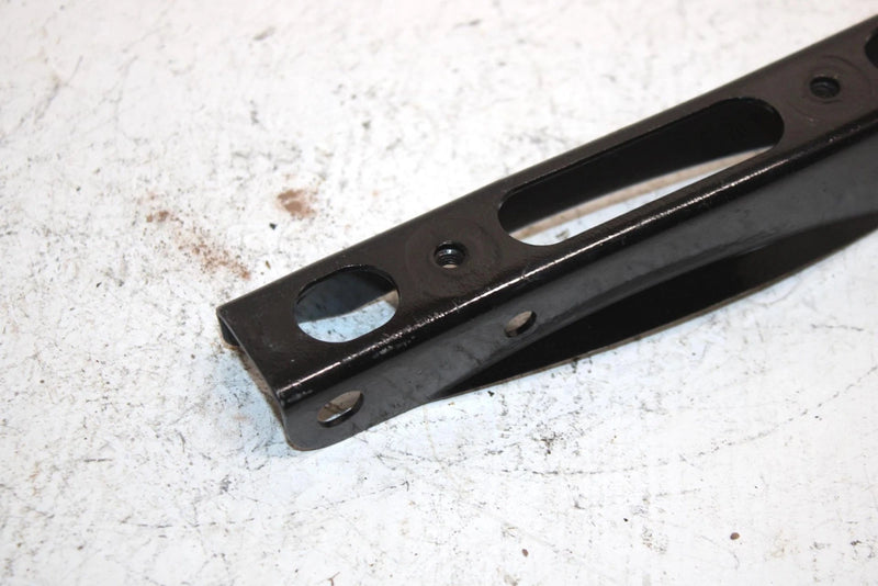 2004 Honda Fourtrax Rincon Oem Footpeg Bracket 50611-HN8-000 AH2