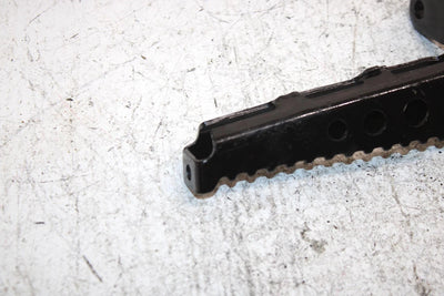 1987 Yamaha  Warrior Oem Left Foot Peg 1UY-27411-00-00 3GD-27411-01-00 AY16