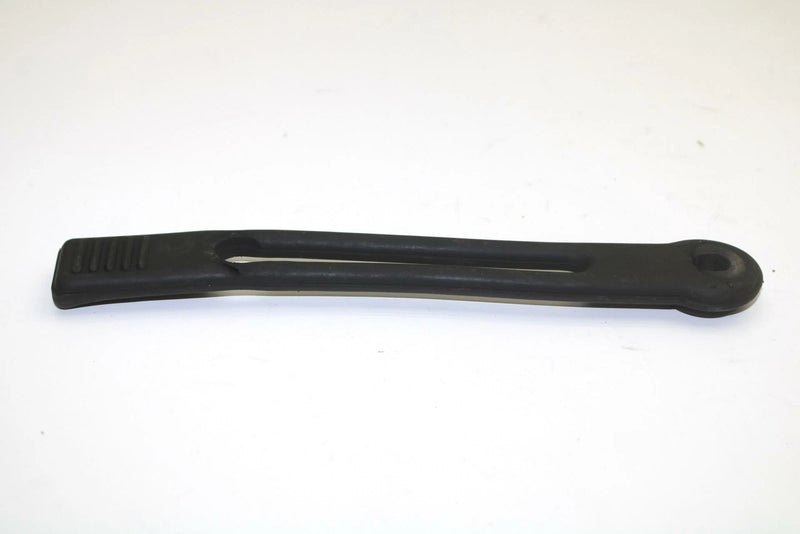 Yamaha OEM Hood Shroud Strap 8m6-77171-00-00 Q1714