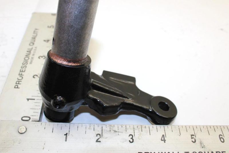 1988 Yamaha  Moto 4 Oem Left Steering Knuckle 59V-23501-01-00 AY31