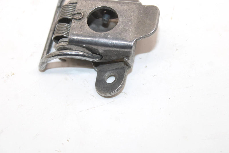 1976 Yamaha Gs340 Oem Latch Assembly 806-77170-00-00 SY71