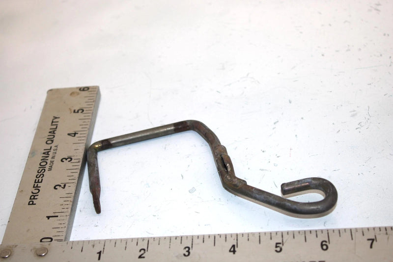 86 Honda Fourtrax  Trx125 A Oem Rear Fender Lock Lever 50221-VM6-000 AH7