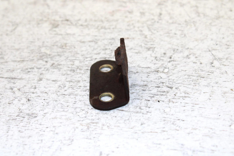 1990 Yamaha Phazer Ii Oem Seat Fitting Bracket 8V0-21946-00-00 SY16