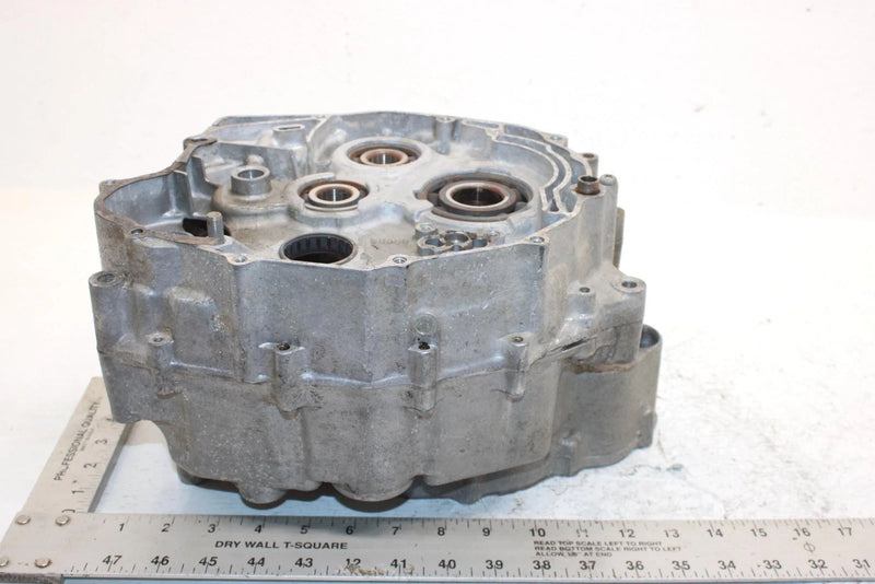 1990 Yamaha  Moto 4 Oem Crankcase 3GH-15100-00-00 AY5