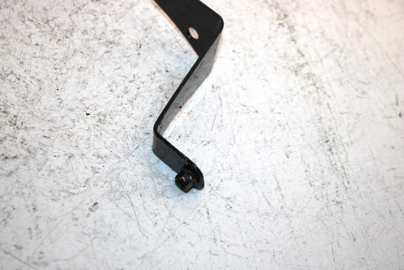 2001 Polaris Magnum 325 Oem Lower Oil Cooler Bracket 1013302 AP98