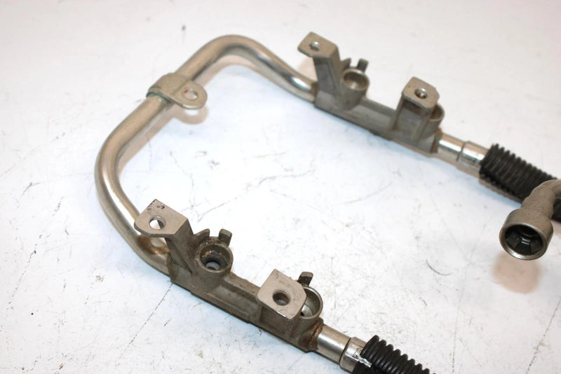 06 Polaris Fusion 900 Oem Fuel Rail 2520581 SP2