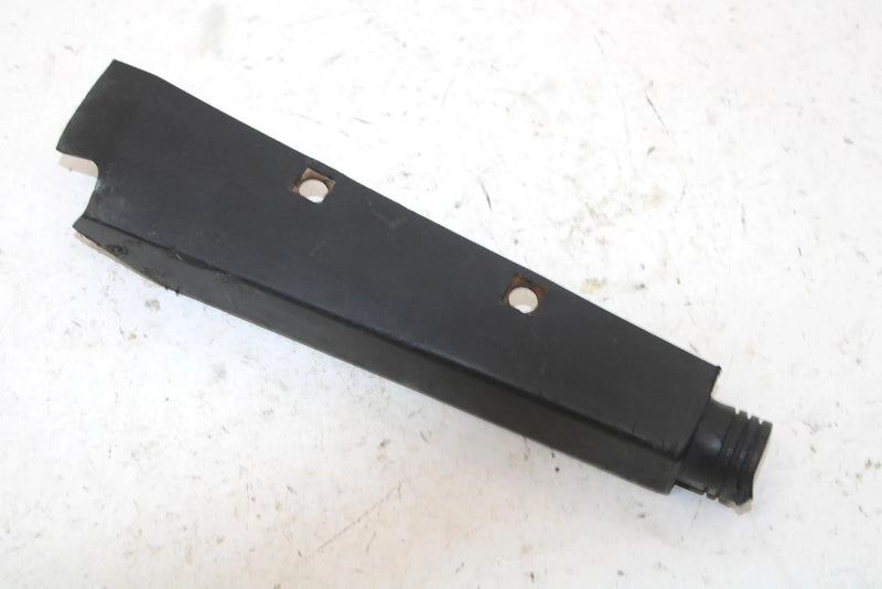 1988 Yamaha Enticer 340 Oem Right Rear Bumper Cover 8W6-77543-00-00 SY130