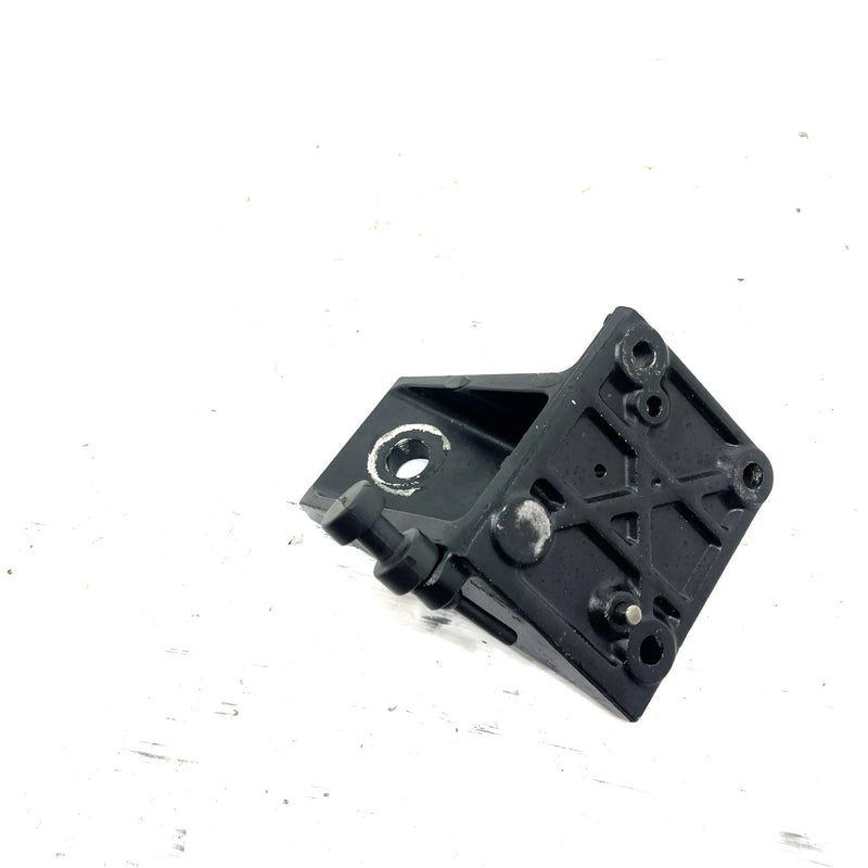 01 Yamaha WaveRunner 1200 OEM Rear Upper Mount Bracket 1 66V-21425-01-8P JY28