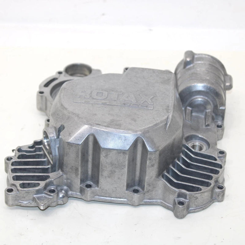 2017 Ski-doo Grand Touring 900 Stator Cover 420911052 SS65