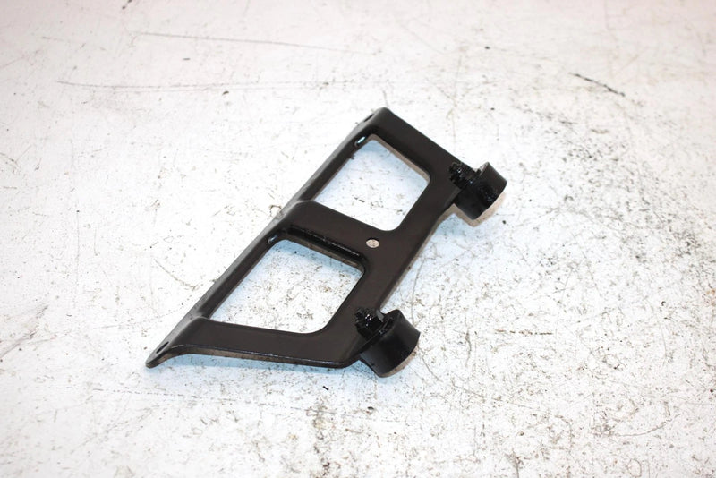 2002 Polaris Magnum 325 Oem Top Oil Cooler Bracket 5245416-067 AP151