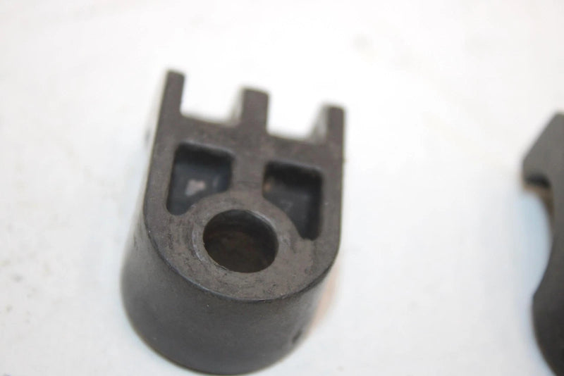 2015 Polaris Ranger Crew 900 Oem Bed Box Latch Bushing Pair 5434226 Q3344