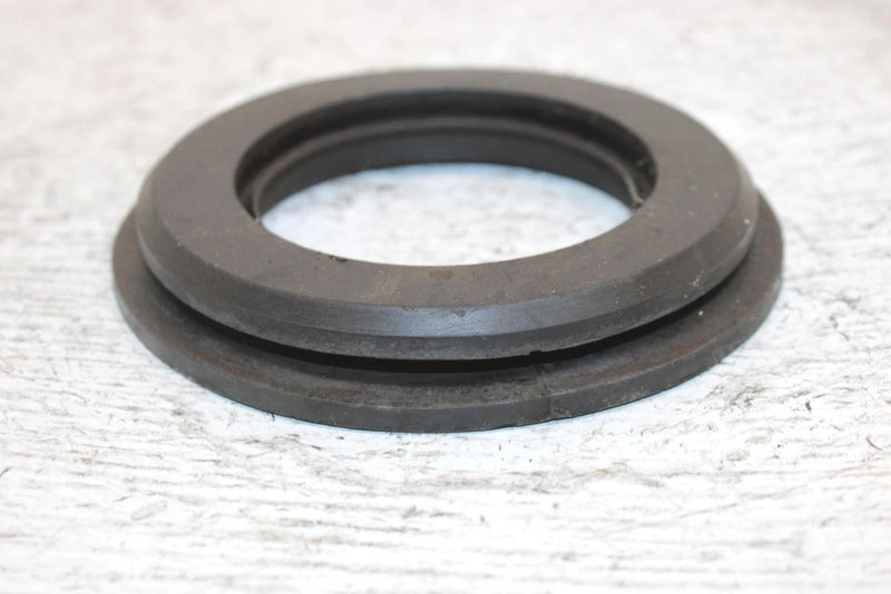 2000 Ski-doo Mxz 600 Oem Exhaust Outlet Grommet 570039000 SS15