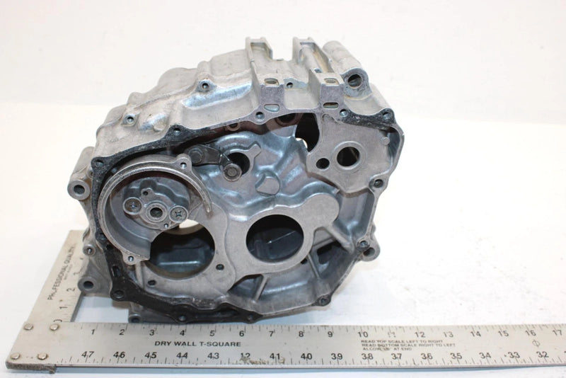 1982 Honda Atc 185 Sa All Terrain Oem Crankcase 11100-958-405 11200-958-000 AH70