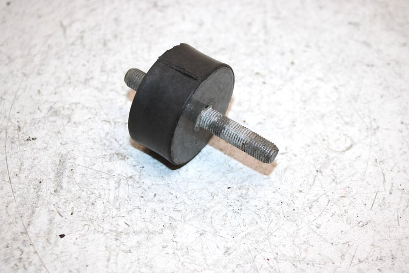 2001 Polaris Magnum 500 Oem Motor Mount Dampner 3021045 3022075 AP121