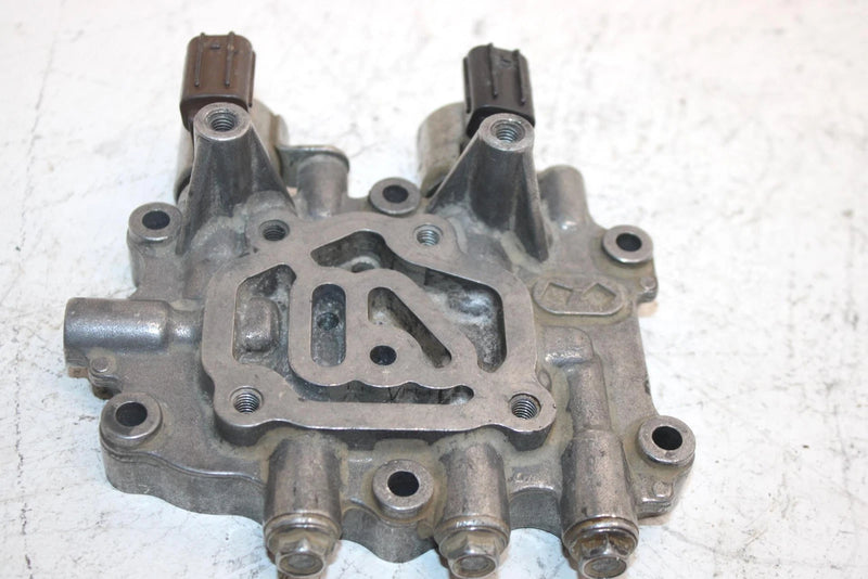 2004 Honda Fourtrax Rincon Oem Valve Body 27100-HN8-003 AH2