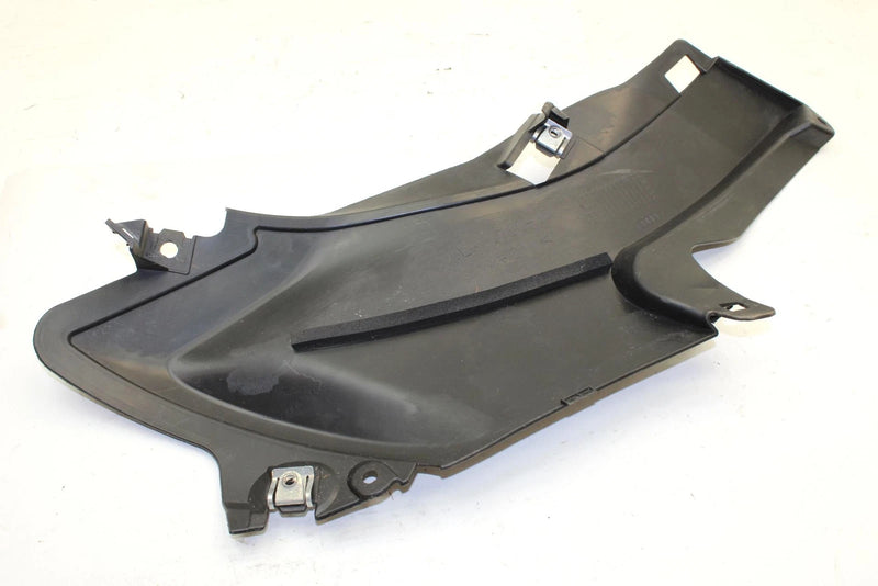 2008 Yamaha Fx Nytro Oem Left Gas Tank Cover 8GL-21711-00-00 B289