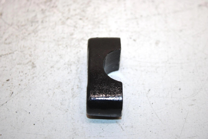 1997 Suzuki King Quad 300 4x4 Oem Handlebar Clamp Pair 56211-27200-291 AS11