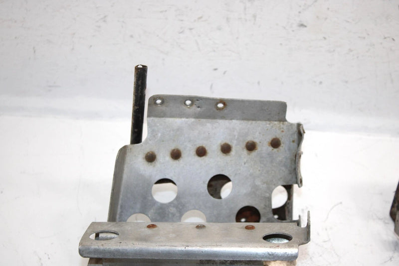 93 Polaris 500 Efi Oem Footrest Set 1011891 1011890 SP25