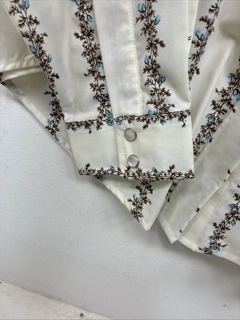 New Women’s White Horse White Floral Long Sleeve Pearl Snap Medium YY-80