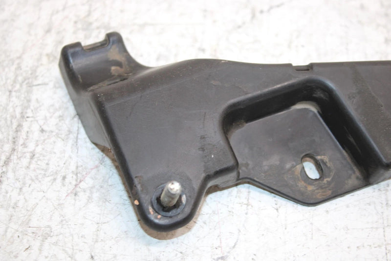2019 Can-am Outlander 570 Oem Air Duct Support 707001262 AB9