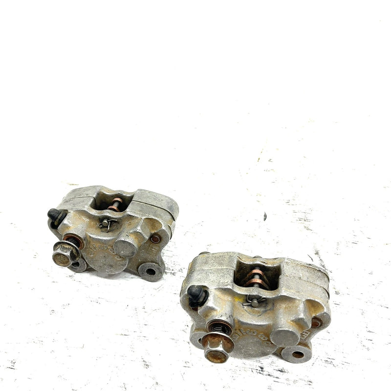 98-02 Arctic Cat 300 4X4 OEM Right Brake Caliper Pair 0402-010 AA15