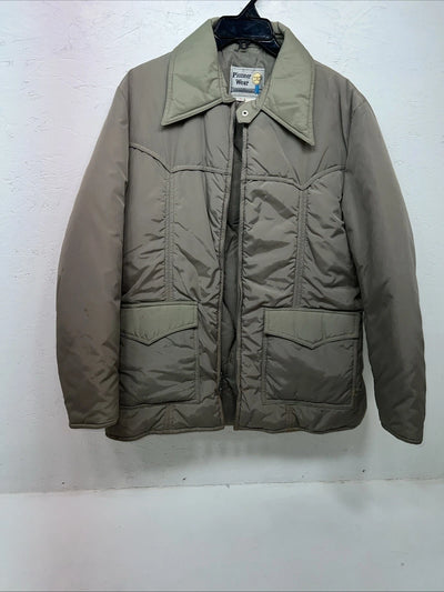 New Women’s Green Pioneer Wear Long Puffer Jacket Medium #515 QQ-21