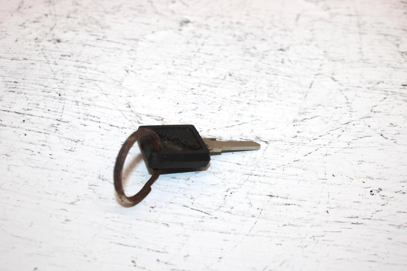 1998 Polaris 500 Oem Ignition Key Switch 2200357 SP39