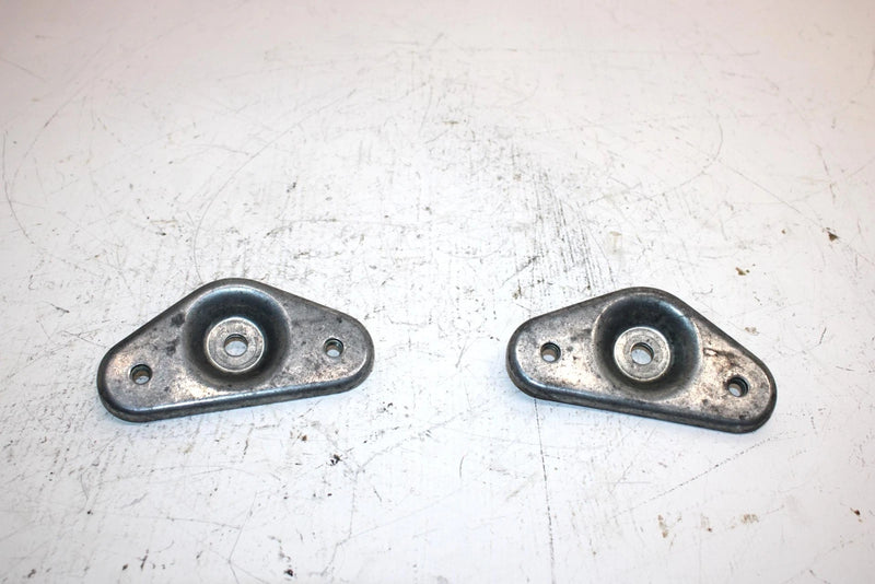88 Yamaha Excel Iii Oem Rear Skid Mount Pair 8Y3-47425-00-00 SY12