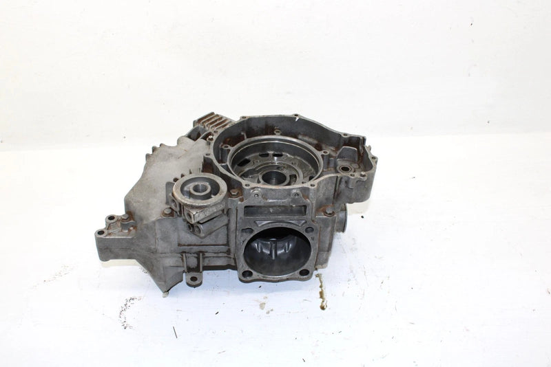2002 Polaris Magnum 325 Oem Crankcase 3087124 AP185
