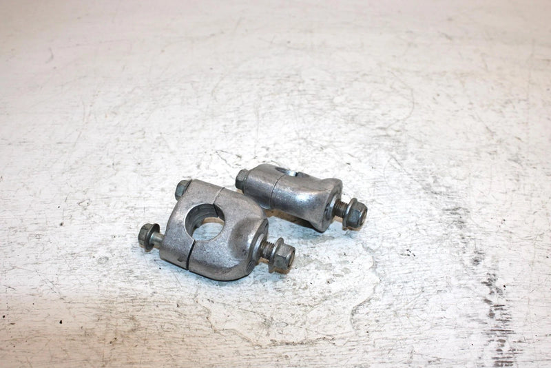 1986 Honda Trx 350 A Fourtrax 4x4 Oem Handlebar Clamp Set 53121-958-000 AH43