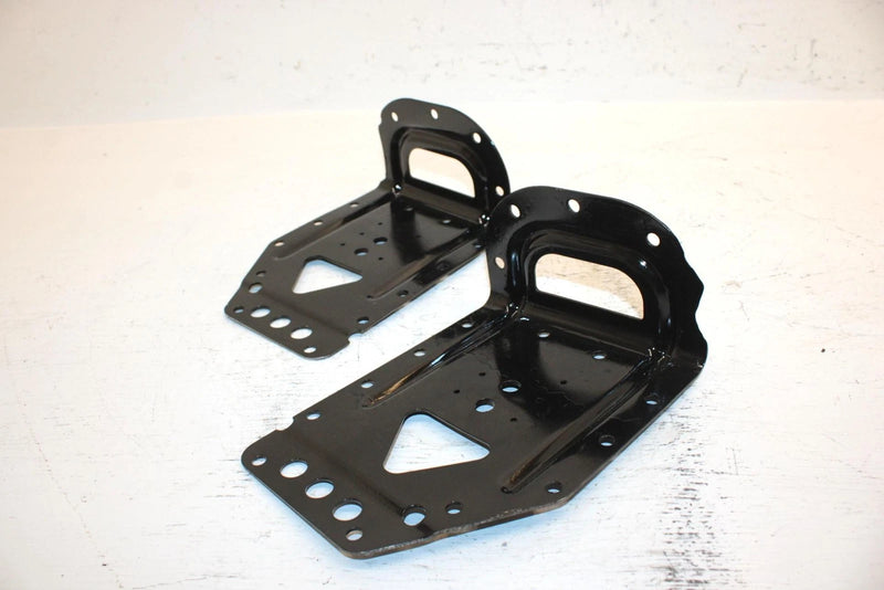 1999 Polaris 500 Xc Oem RH,LH R Suspension Brackets  5242612-067 SP28
