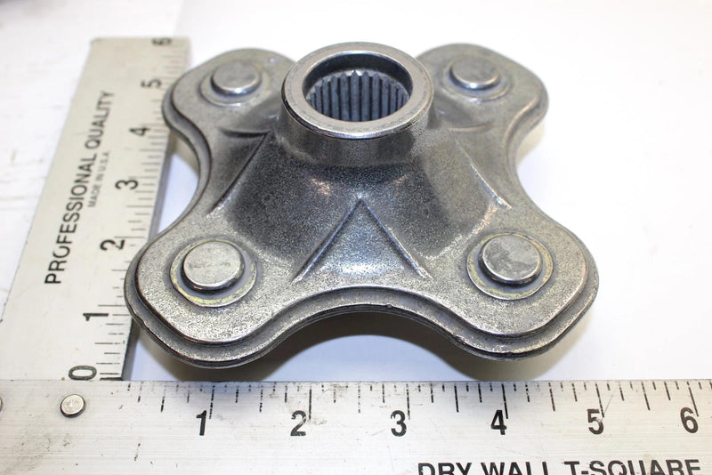 1994 Yamaha  Kodiak 400 Oem Rear Hub 2HR-25383-01-00 Q4968