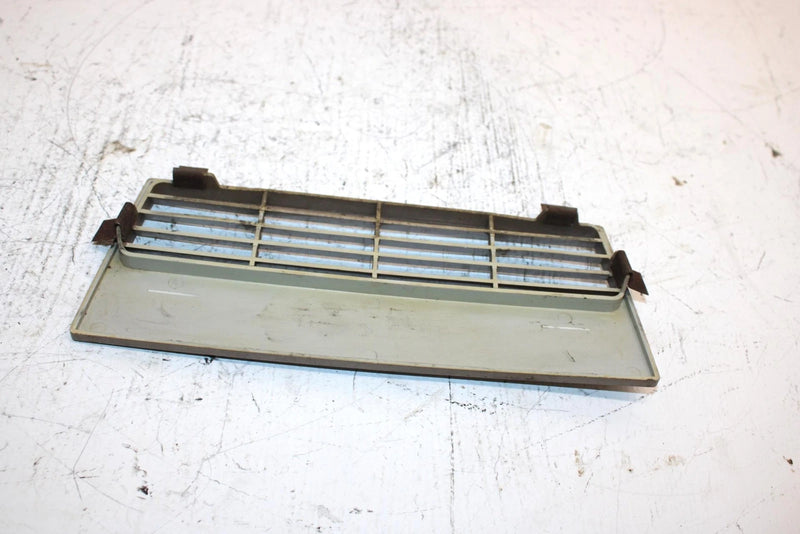 88 Yamaha Excel Iii Oem Rear Upper Louver 84H-77134-00-00 SY12