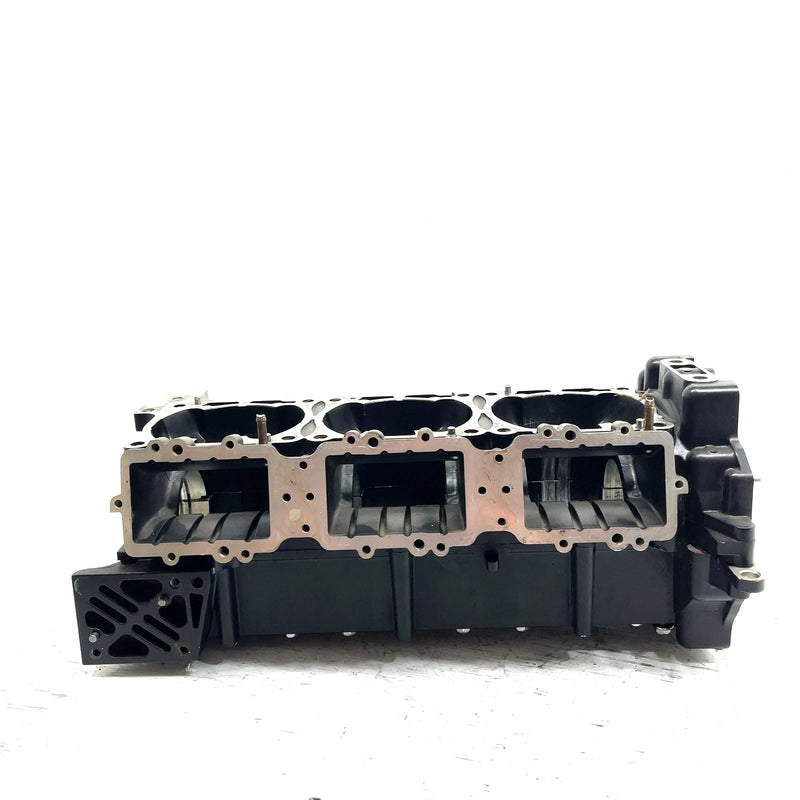 01-03 Yamaha WaveRunner XLT1200 OEM Crankcase 68N-15100-00-8P JY27