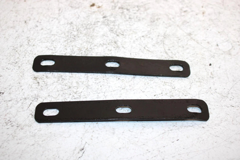 96 Polaris Trail Boss Oem Mud Flap Bracket Pair 5430973-133 AP74