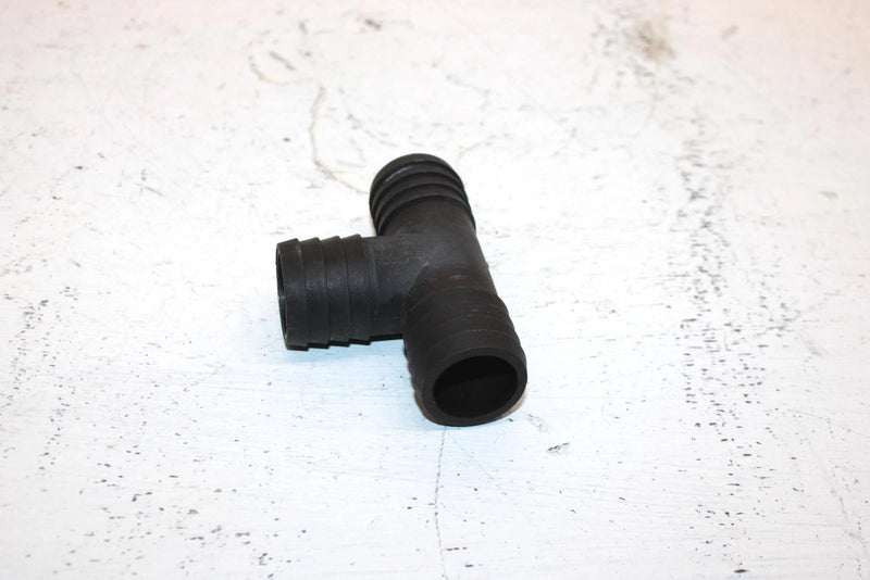 2011 Polaris Sportsman 800 Efi Oem Radiator T Connector 7052373 AP179